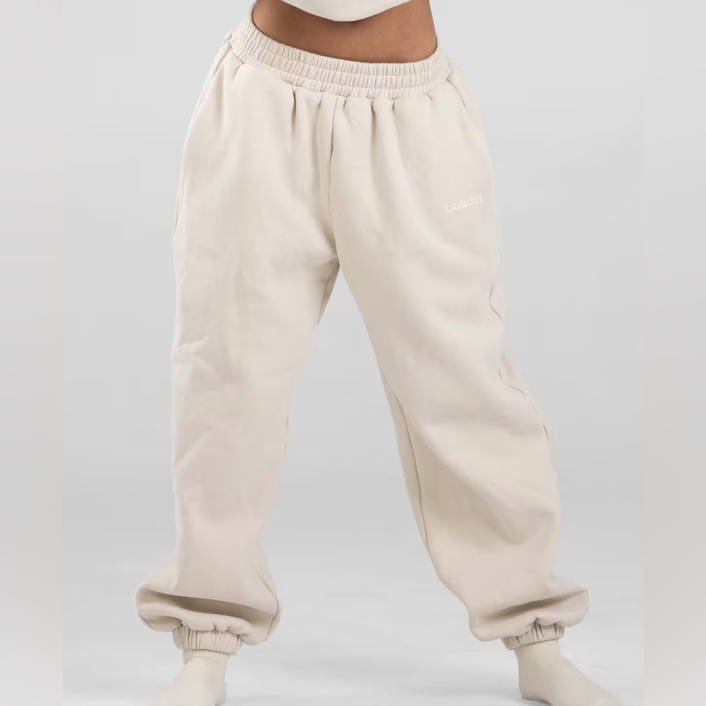 Comfrt Signature Sweatpants- Bone NWT - Picture 1 of 5